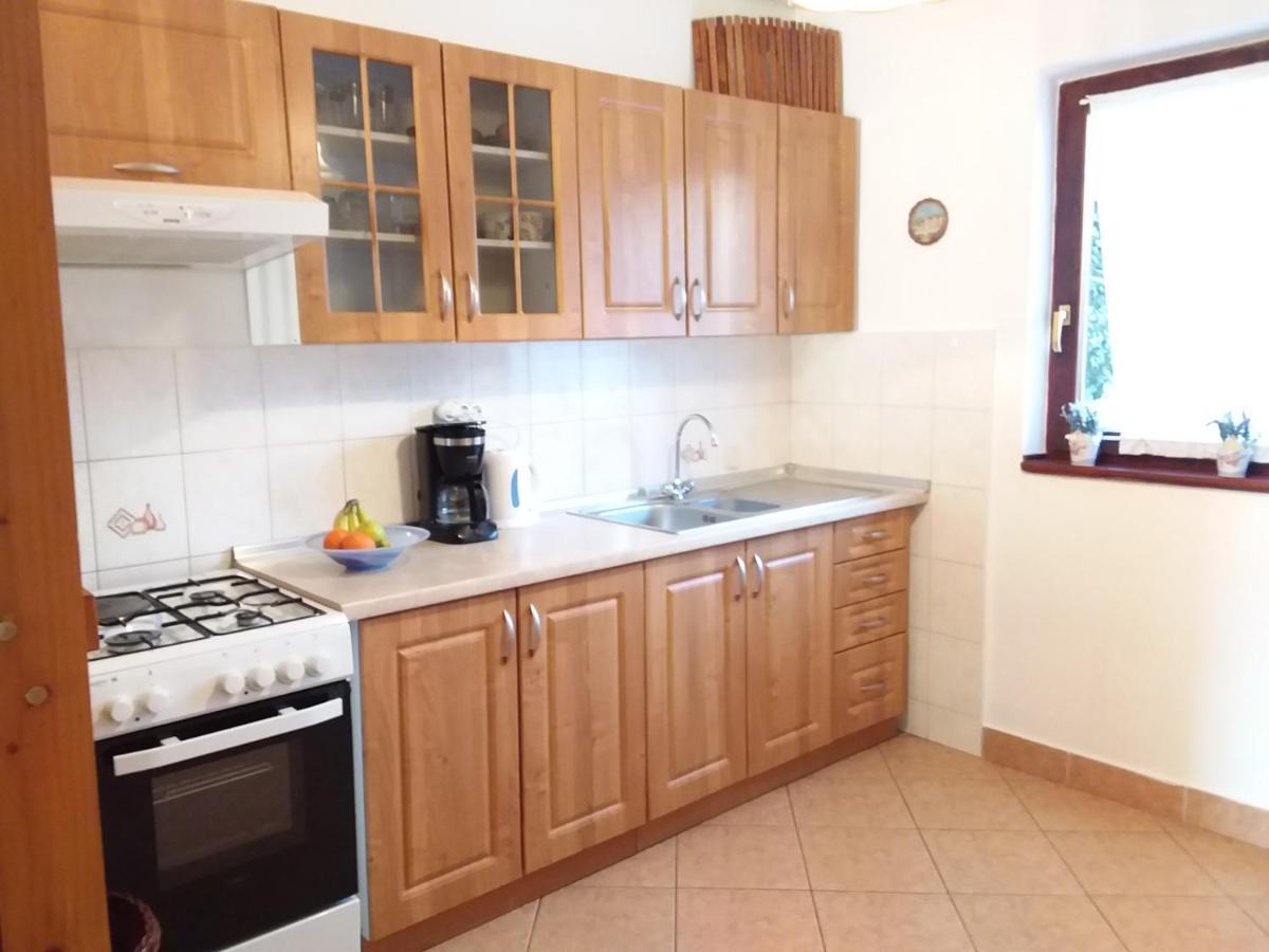Apartman Tomo Pula Eksteriør billede